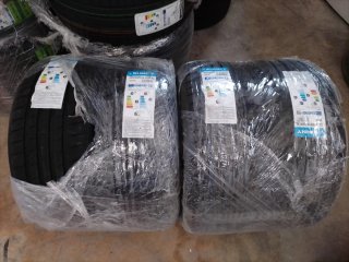 4 225 40 18 92W neumáticos dot2026