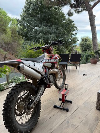 Moto Rieju MR 300 – Motor GasGas 250cc.