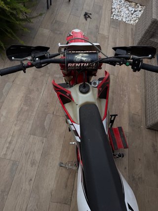 Moto Rieju MR 300 – Motor GasGas 250cc.