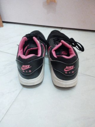 Zapatillas Nike niña negras y rosas