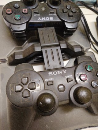 Consola PS3 Sony + 2 Mandos + 6juegos