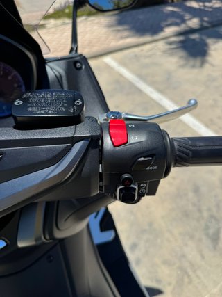 Yamaha TMAX 560 Tech MAX gris