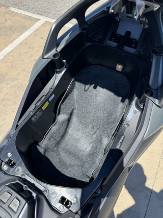Yamaha TMAX 560 Tech MAX gris