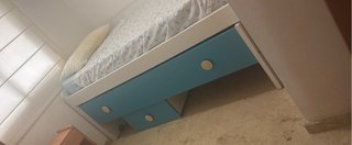 Cama nido juvenil azul y blanca