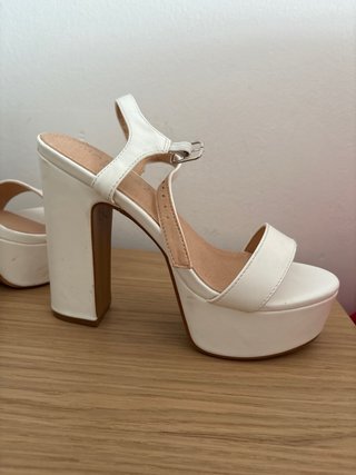 Sandalias de plataforma blancas talla 36