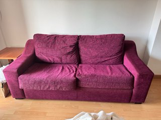Sofá cama morado de tela