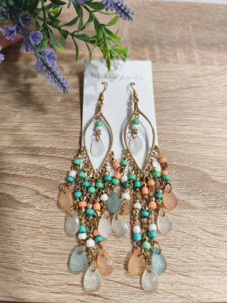 Pendientes largos bisutería dorados