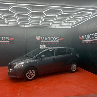 Toyota Verso 2012