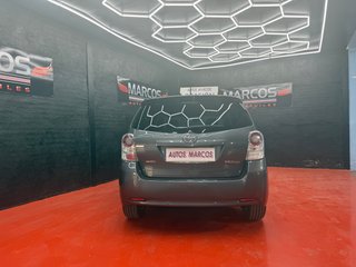 Toyota Verso 2012
