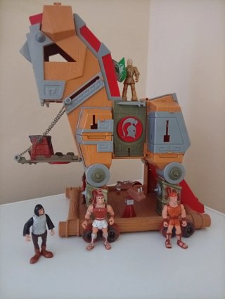 Caballo de Troya Juguete con Figuras