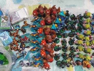 Skylanders Trap Team PS4 + Enigma + Figuras