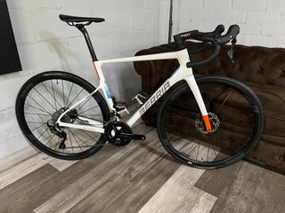 BERRIA BELADOR CARBON 105 G5502