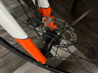 BERRIA BELADOR CARBON 105 G5502