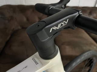 BERRIA BELADOR CARBON 105 G5502