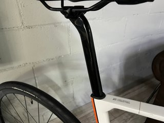 BERRIA BELADOR CARBON 105 G5502