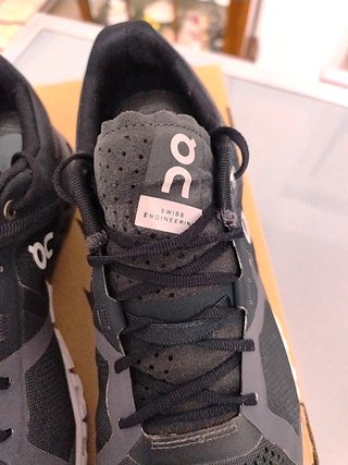 ON On running Cloudflow  Sneakers casual corsa