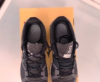 ON On running Cloudflow  Sneakers casual corsa