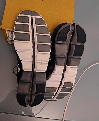 ON On running Cloudflow  Sneakers casual corsa