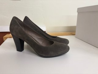 Geox ante tacón D Marian j gris