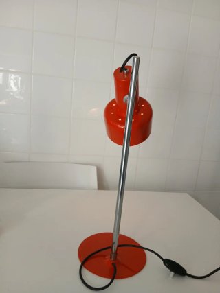 Lampada da tavolo vintage rossa