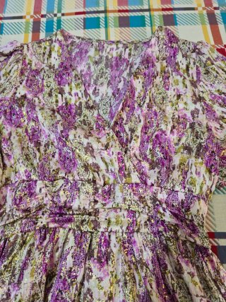 Vestido estampado floral morado