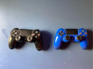 PS4 Slim 500GB + 2 Mandos
