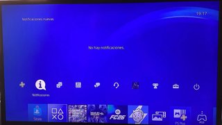 PS4 Slim 500GB + 2 Mandos