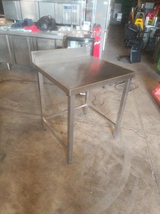 Mesa de acero inoxidable