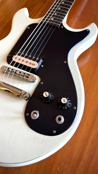 Gibson Joan Jett Melody Maker 2009 USA
