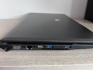 Portatil CLEVO W250EUQ Win10 Generico