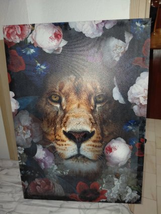 Cuadro León con Flores