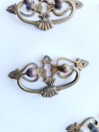 Lote 5 maniglie vintage in bronzo con chiave
