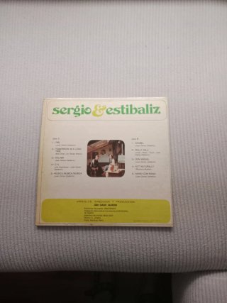 Vinilo Sergio y Estíbaliz Piel