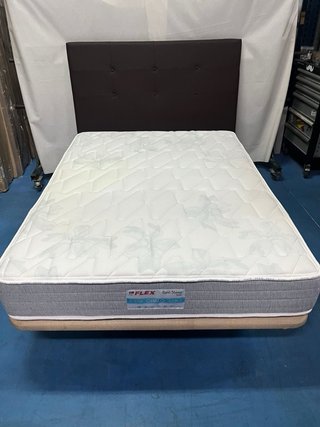 Base Tapizada + Colchón Flex 135x180