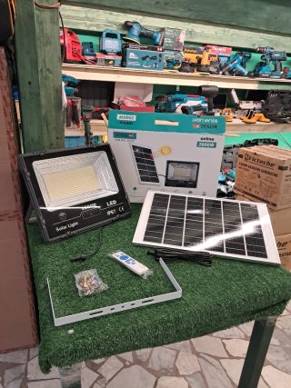 Faro LED Solare 2000W Royal Online