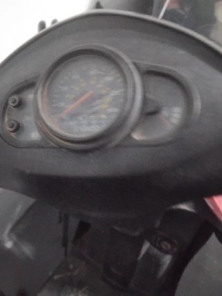 Moto Scooter 125cc Naranja y Negra