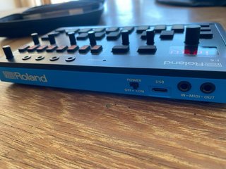 Roland J6 Sintetizador Secuenciador