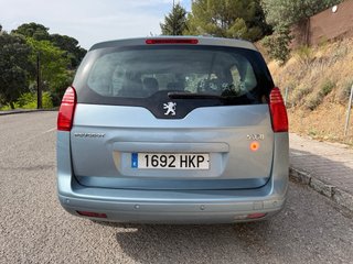 Peugeot 5008 2012