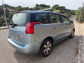 Peugeot 5008 2012