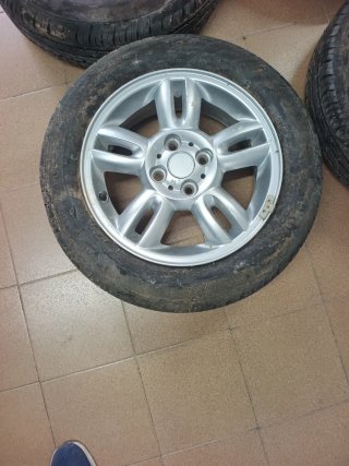 Llantas Mini 15 ( 4 tornillos)
