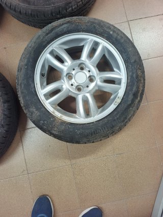Llantas Mini 15 ( 4 tornillos)