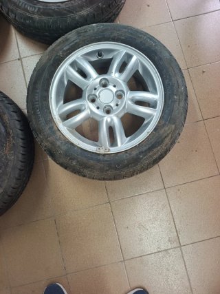 Llantas Mini 15 ( 4 tornillos)