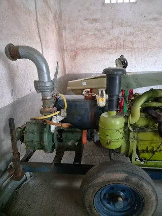 Motobomba de riego diésel 100 CV con bomba Caprari