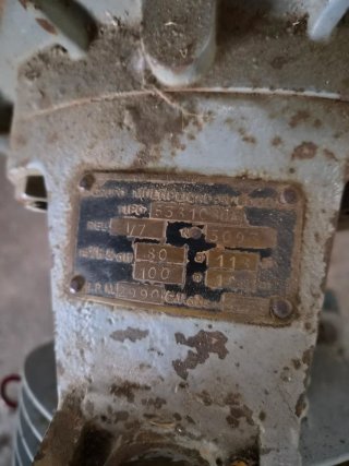 Motobomba de riego diésel 100 CV con bomba Caprari