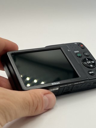 Fotocamera NIKON COOLPIX S2700 Nero da 16