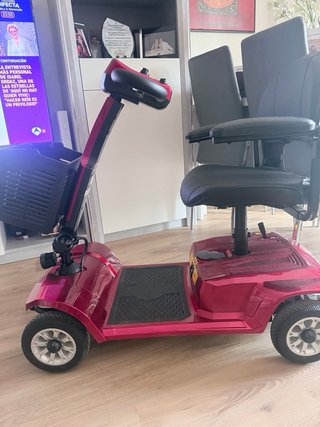 Scooter Eléctrico Compacto para Mayores