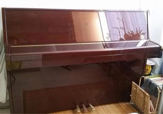 Piano Yamaha C109