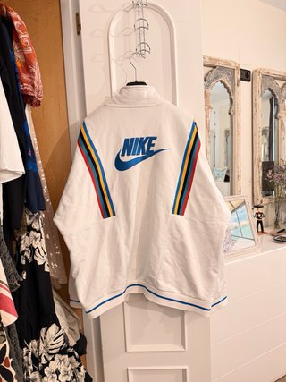 Sudadera Nike Blanca Bordada Vintage
