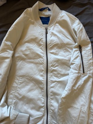 Chaqueta Zara Man Blanca Cremallera