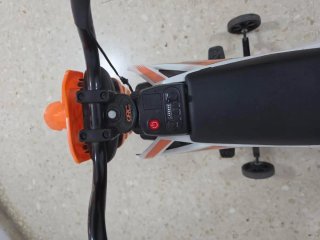 Moto Eléctrica Infantil 68 Naranja/Blanca